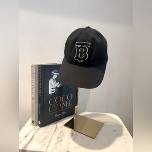 ❗️SOLD❗️Burberry monogram-embroidered cap